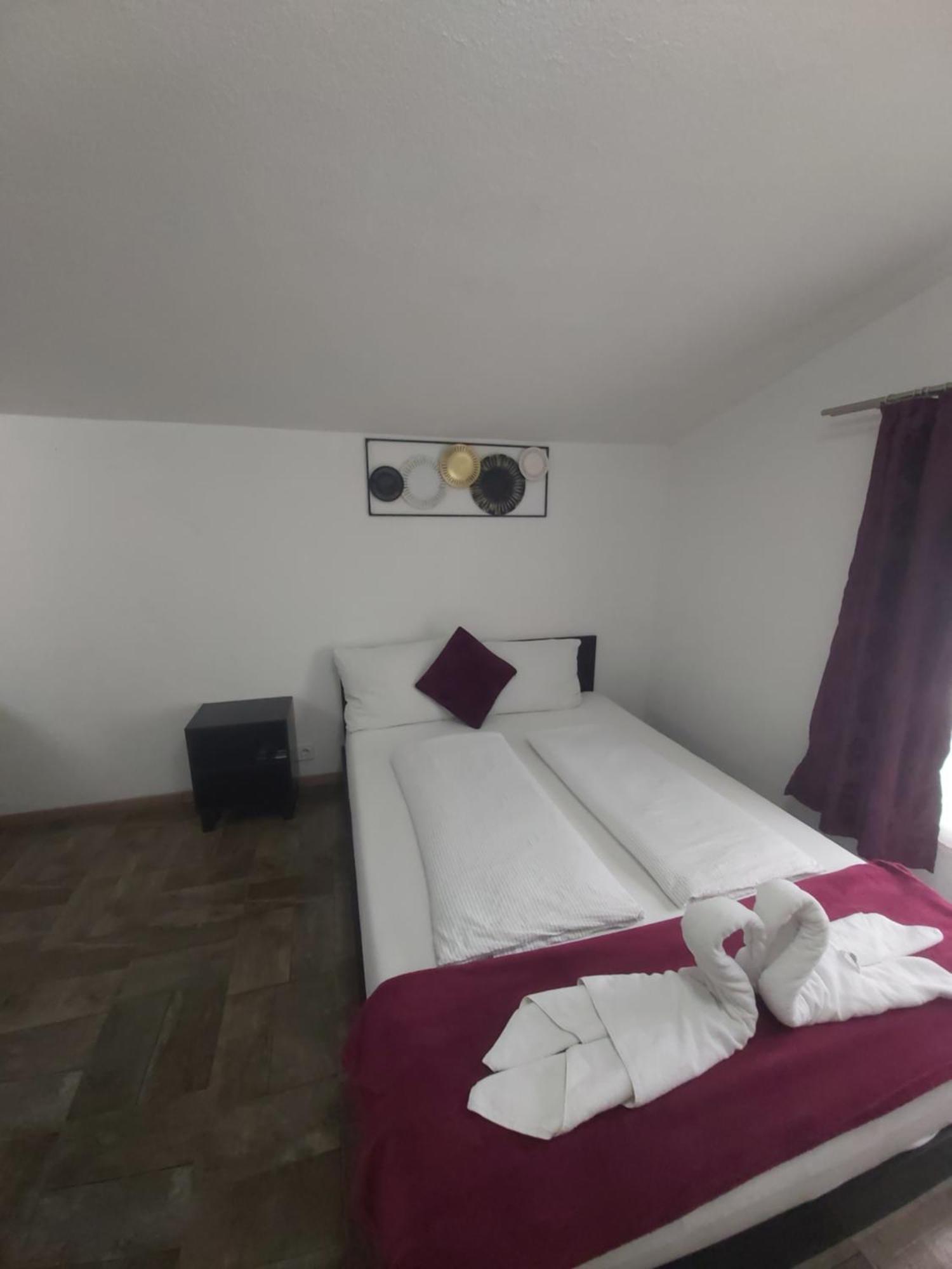 Panda Rooms Marburg Exterior foto